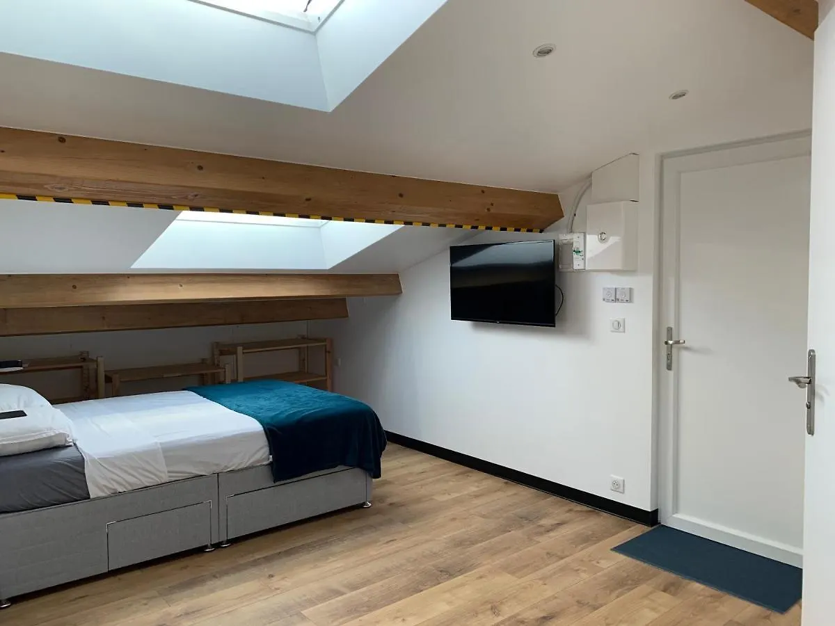 L Isle Jourdain Appartement Entier Recent Et Tout Equipe Proximite Du Centre LʼIsle-Jourdain アパート